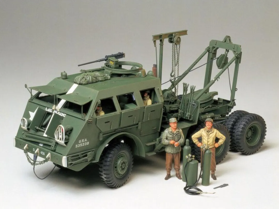 Tamiya M26 Tank Recovery Vehicle Modelbouwpakket 1:35 - Rood