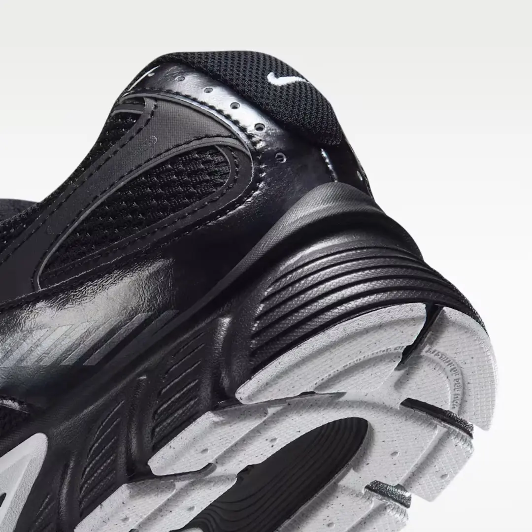 Nike V5 RNR Unisex Schoenen - EU 40.5 - afbeelding 3 van 6