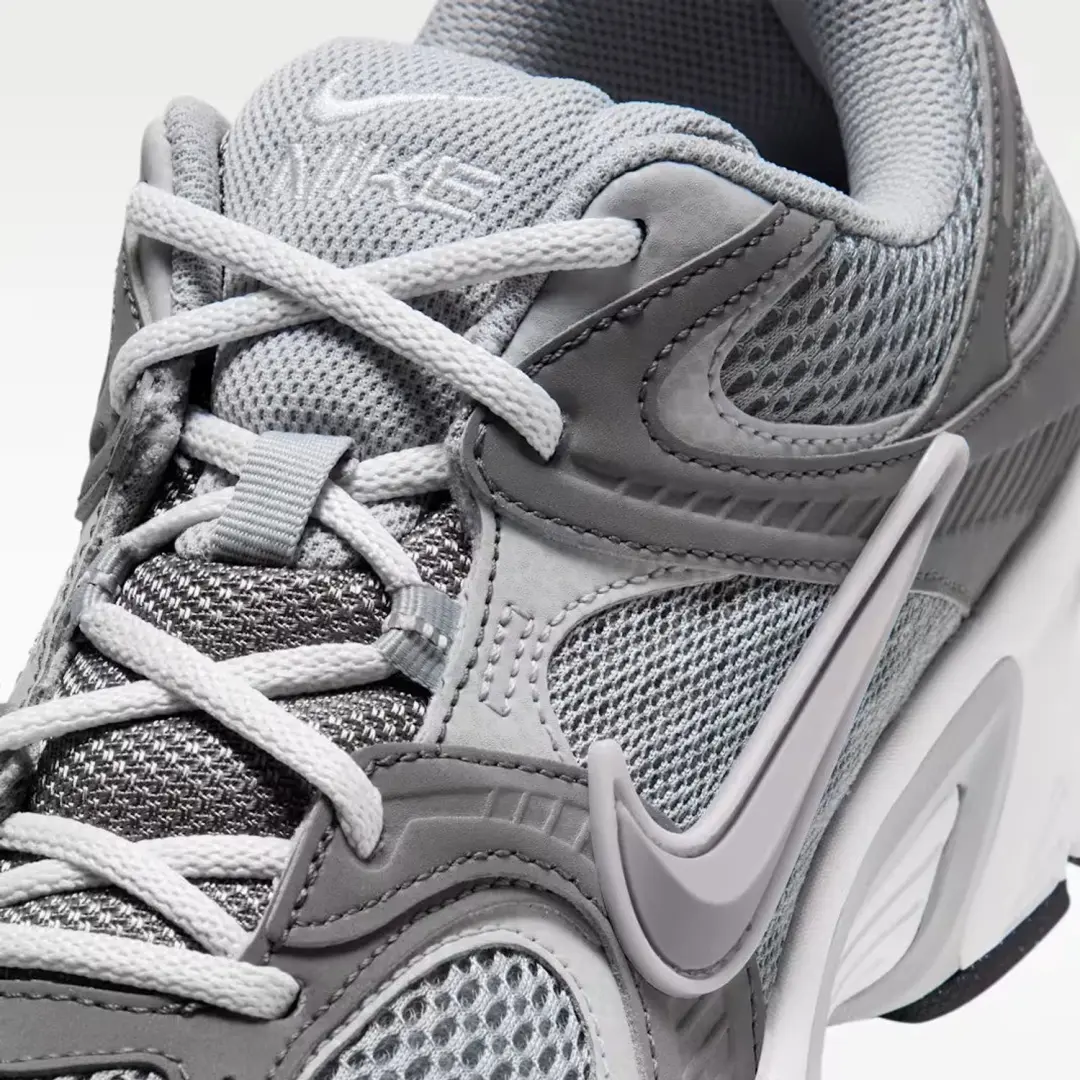 Nike V5 RNR Unisex Schoenen - Particle Grey - EU 39 - afbeelding 4 van 6
