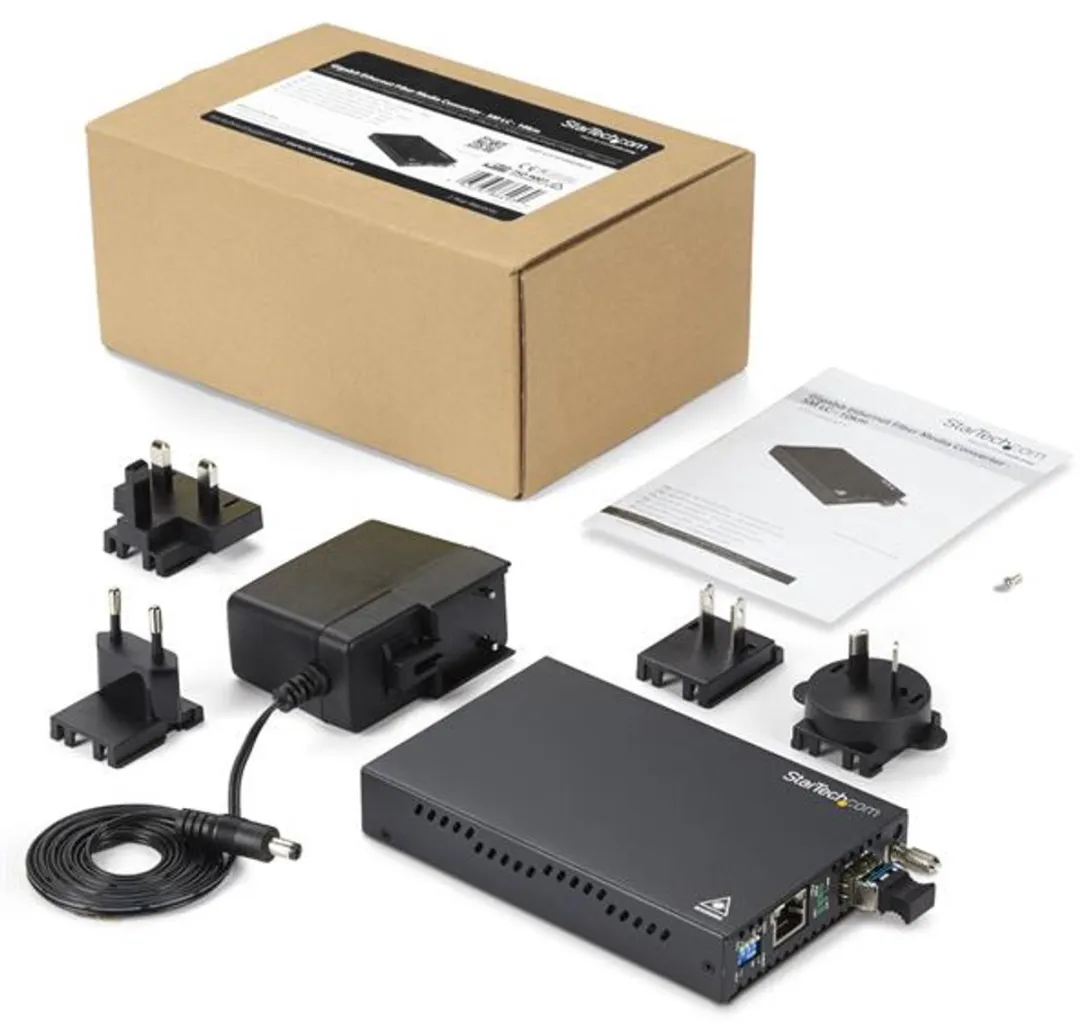 Startech ET91000SM10 Converter/Adapter - Zwart