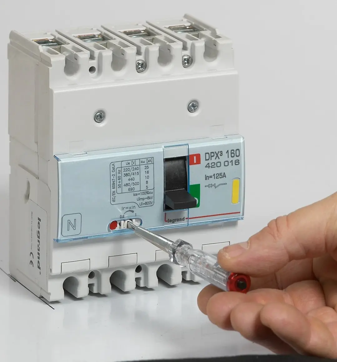 Legrand Dpx3 160 automaat met 4p 125a