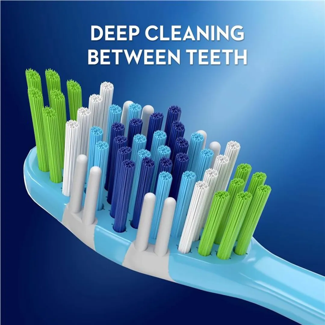 Oral-B Pro-Expert CrossAction Medium - 12 Stuks