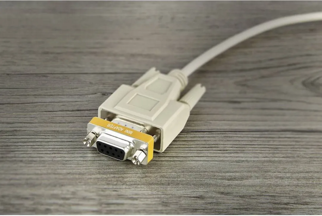 Renkforce RF-4538128 Seriële Adapter 9-polig naar 8-polig - Oranje