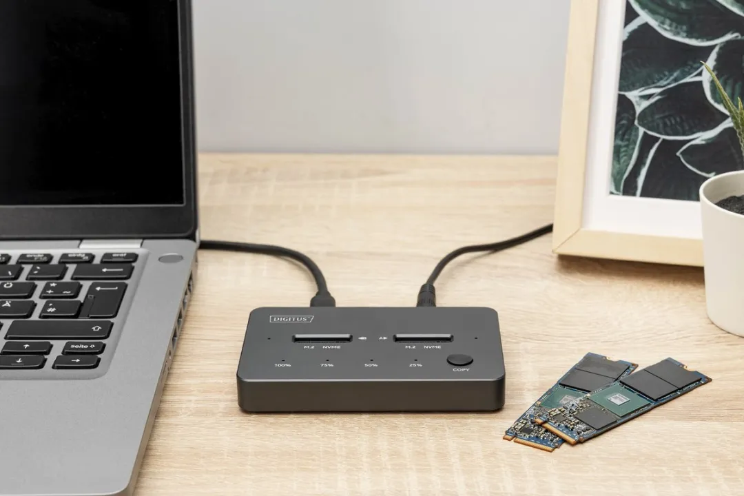 Digitus DA-71545-1 USB 3.2 Basisstation - Zwart