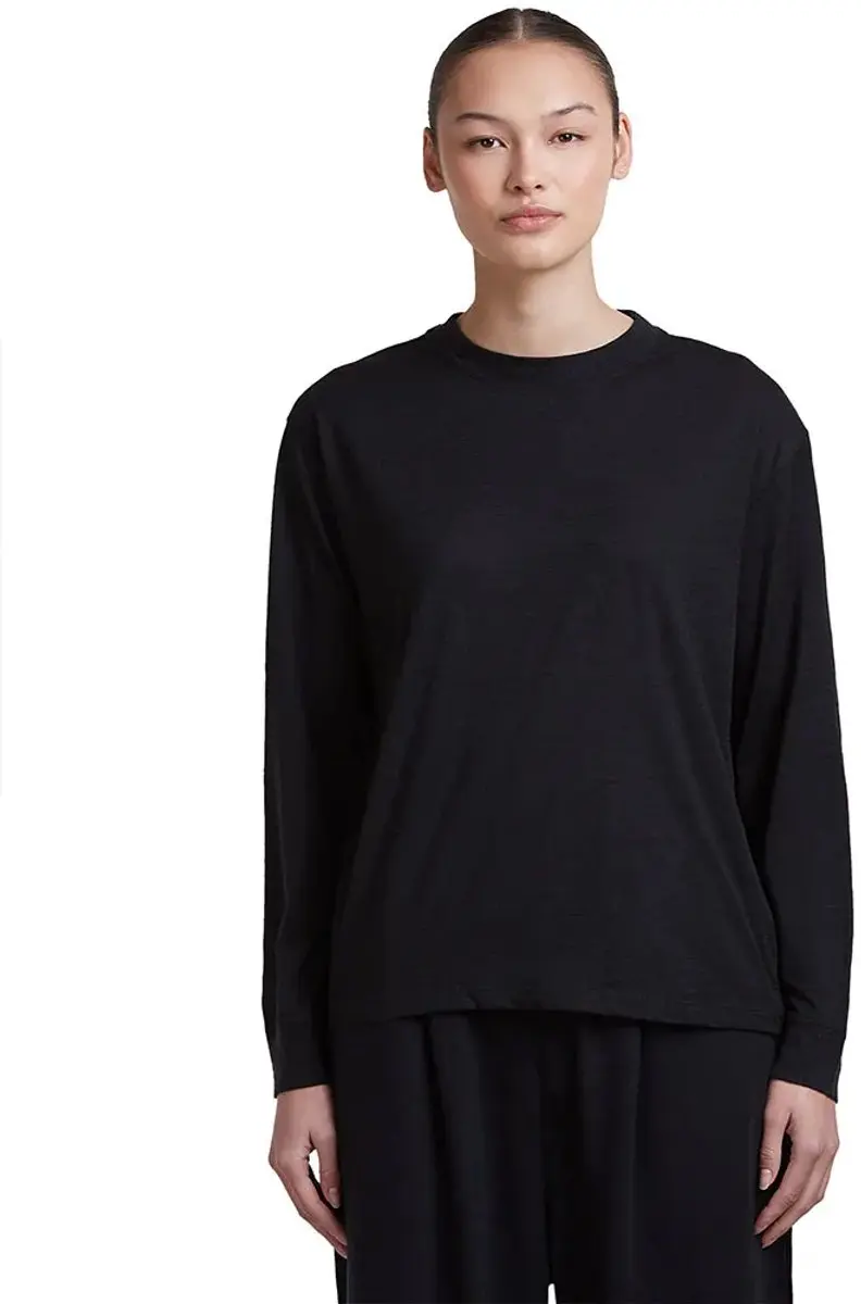 Icebreaker 150 Tech Lite Relaxed T-shirt Met Lange Mouwen Zwart M Vrouw