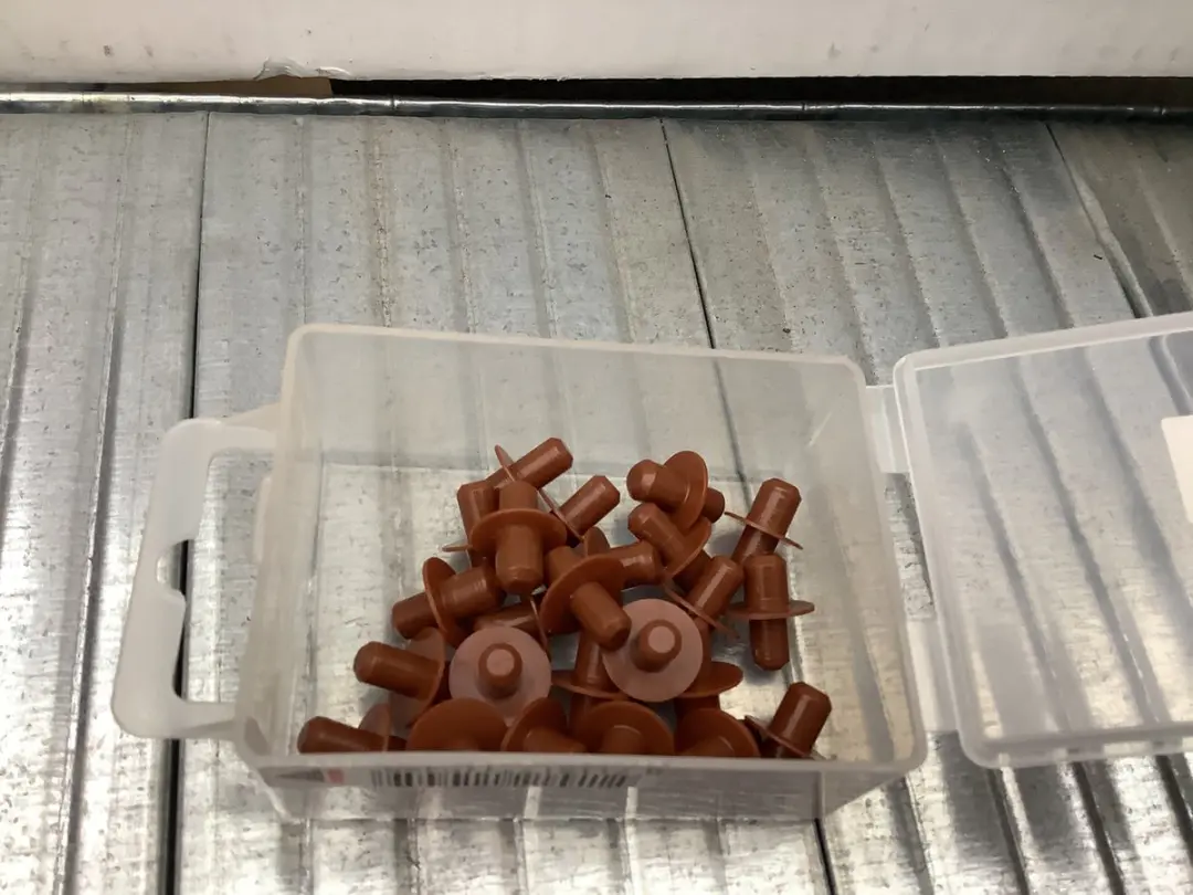 Deltafix Plankdrager Plastic 10x5mm Bruin 24 st. - afbeelding 2 van 2