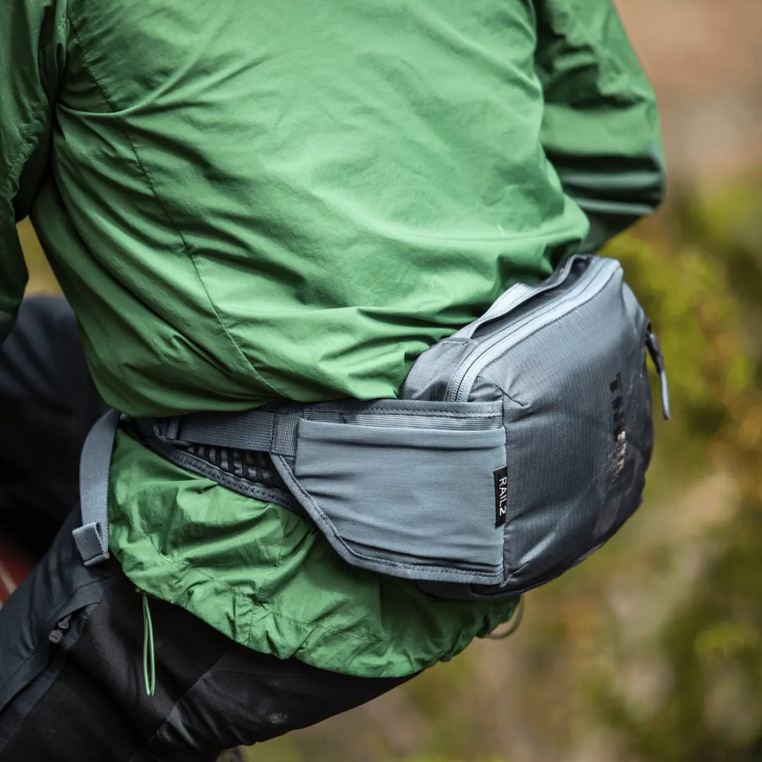 Thule Rail Heuptas 2L - Bruin - afbeelding 4 van 6