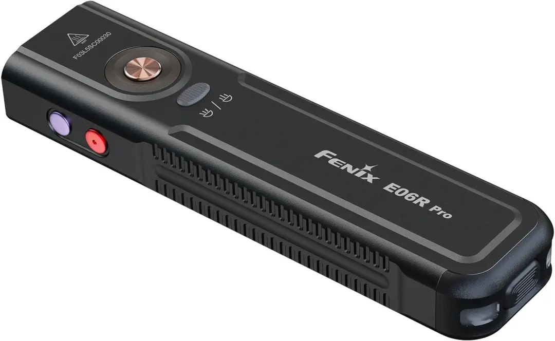 Fenix E06R PRO Zaklamp 1600 Lumen - Zwart - afbeelding 2 van 5