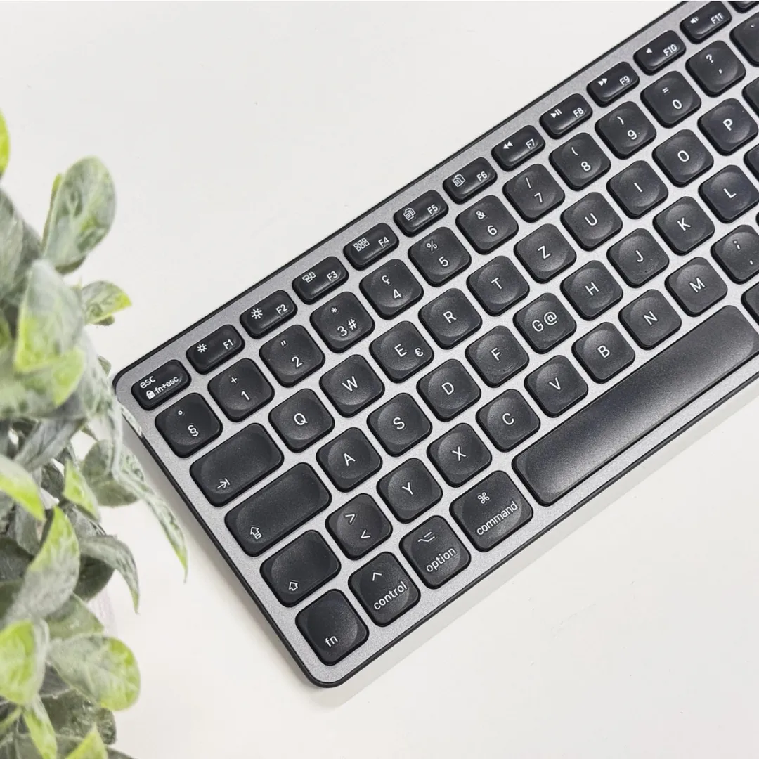 Macally UCZKEYHUBSG-UK USB-toetsenbord - 3-poorts hub - QWERTY - afbeelding 6 van 6