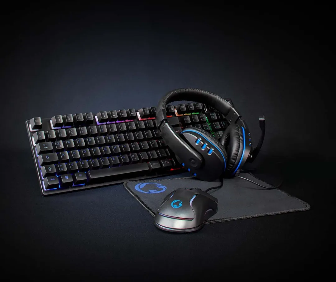 Nedis GCK51110BKDE Gaming Combo Kit - Toetsenbord Koptelefoon Muis Muismat - Zwart