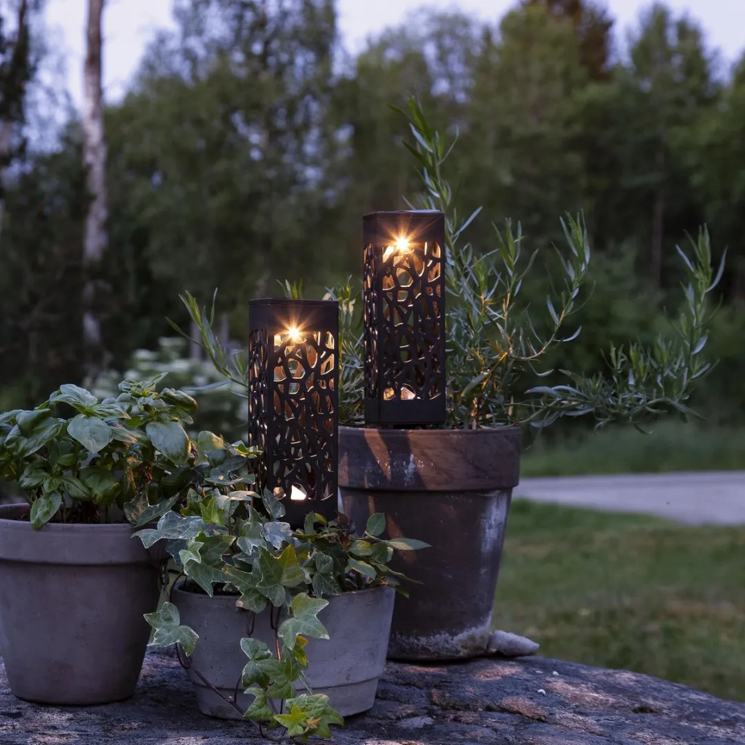 Star Trading Izola LED Tuinpadverlichting - 2 Stuks - Zwart - afbeelding 6 van 6