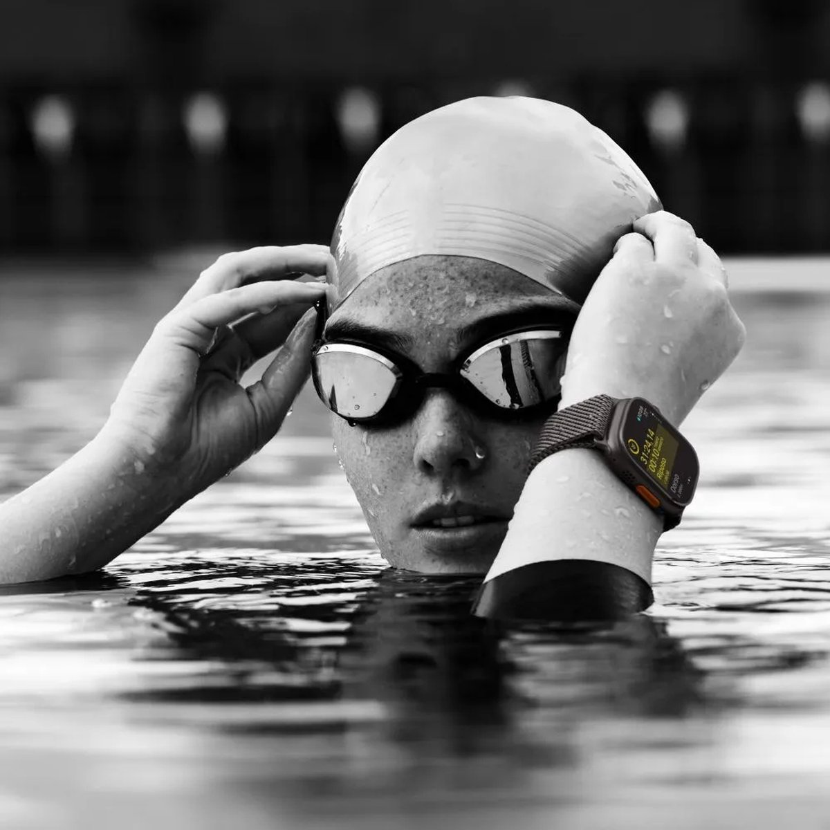 Apple Watch Ultra 2 Cellular 49mm - Trail-bandje M/L - Zwart