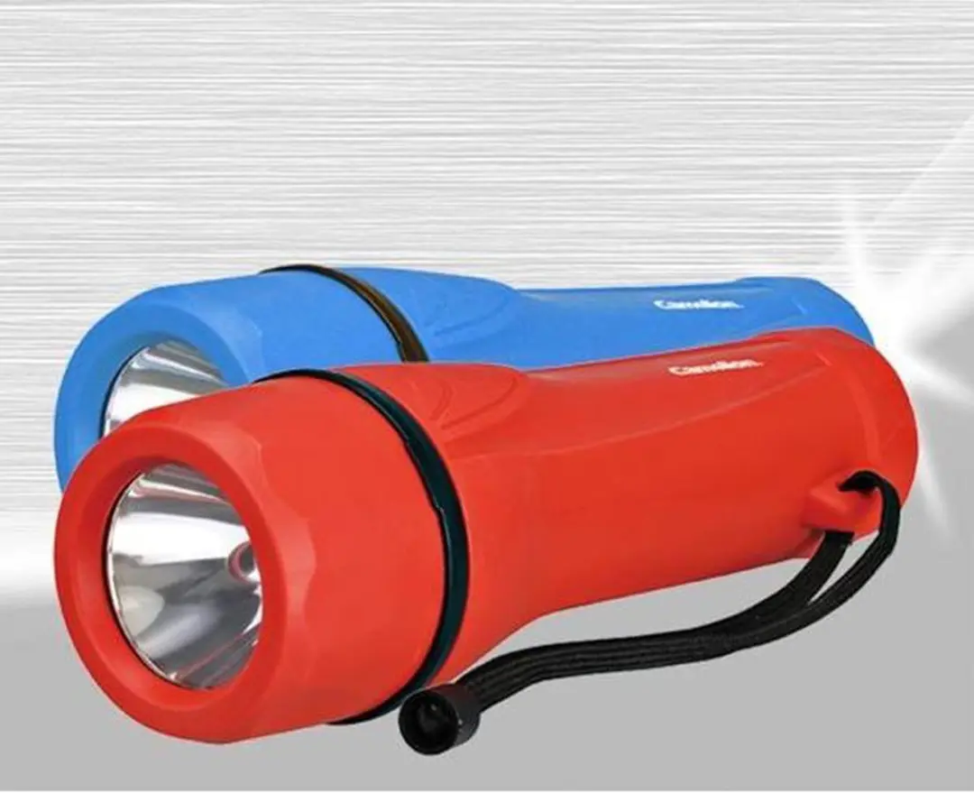 Camelion rubber zaklamp inclusief 2x D R20 batterijen