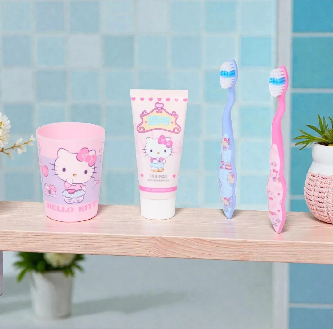 Hello Kitty Gevuld Tandpasta Reistasje - 5-delig