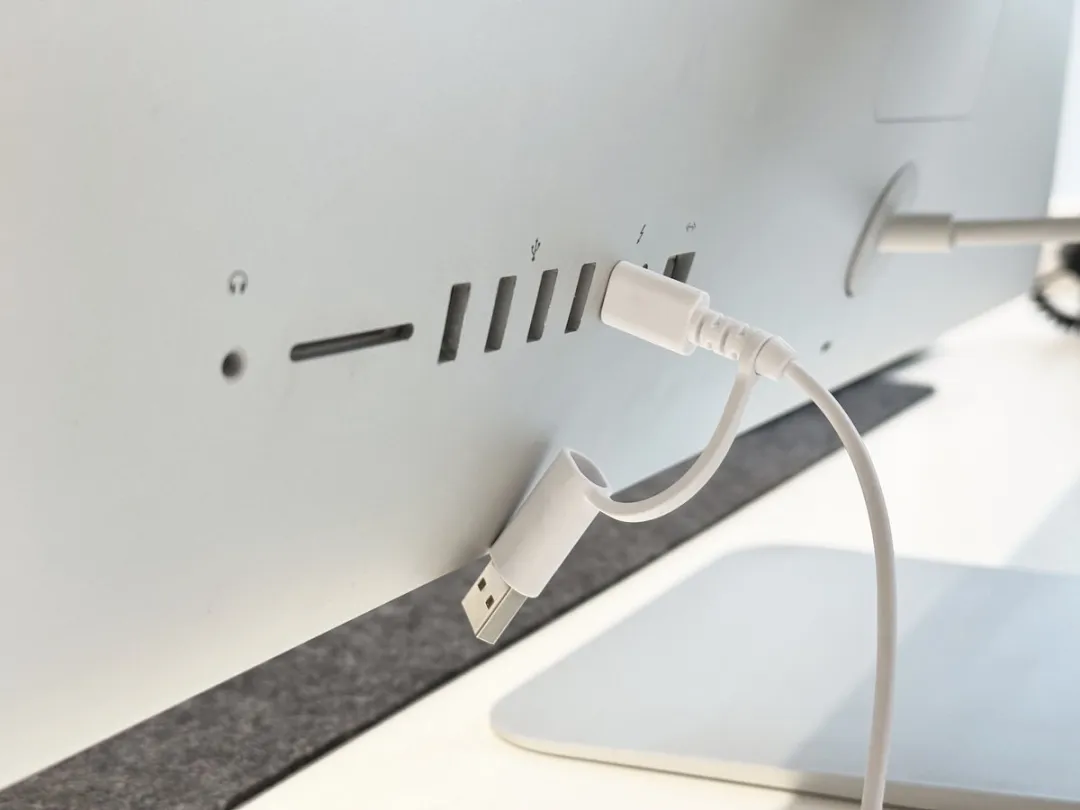 Macally UCACEKEYA2 USB Toetsenbord - US QWERTY - Wit/Zilver