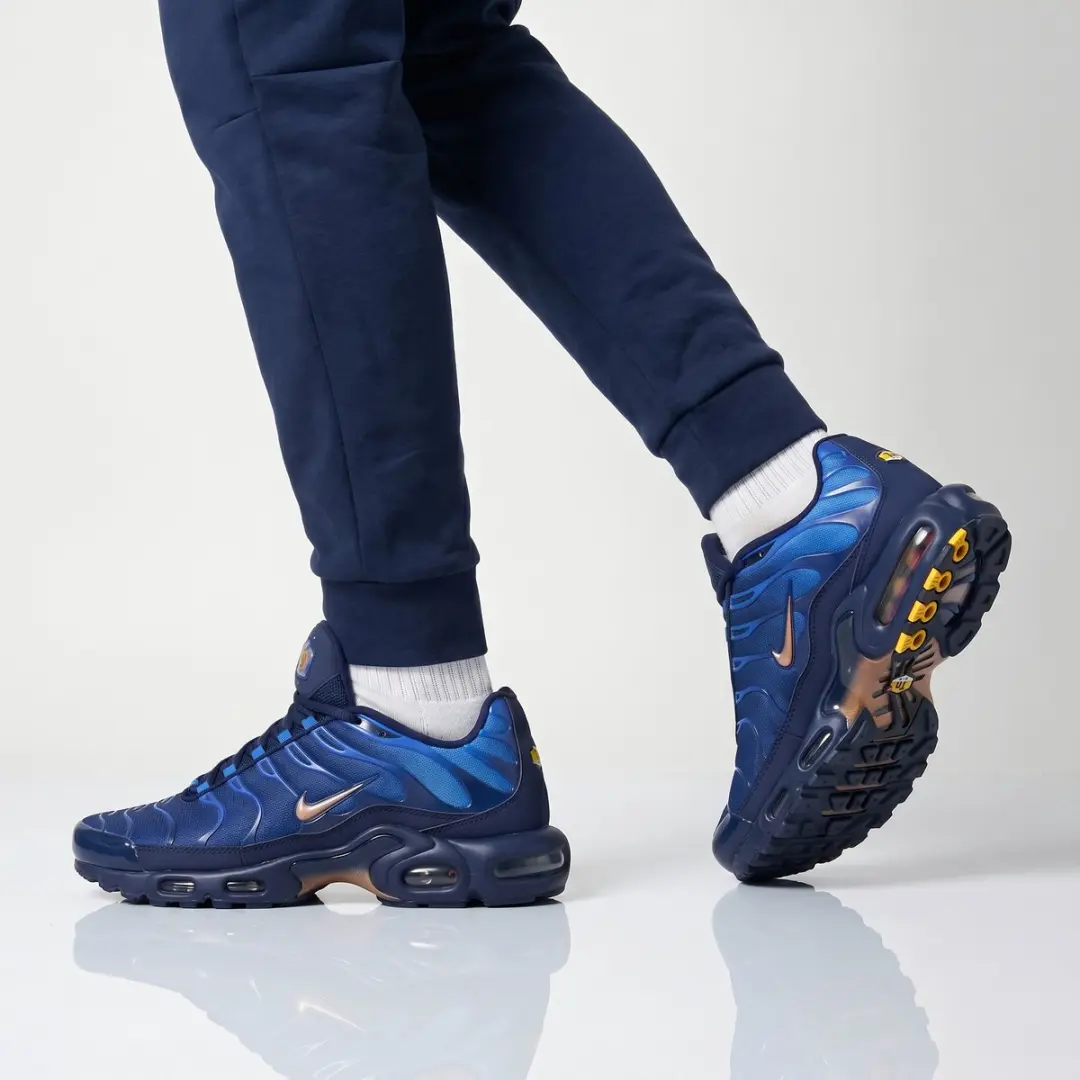 Nike Air Max Plus TN OG FFF Heren Sneakers - Blauw - afbeelding 2 van 6