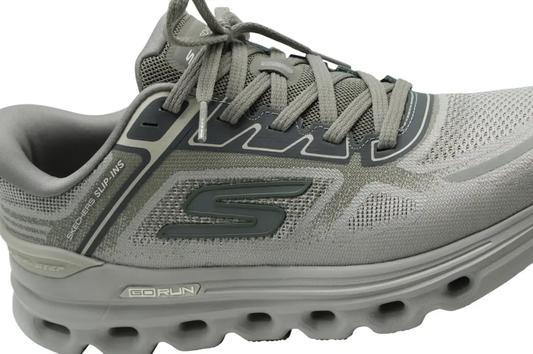 Skechers