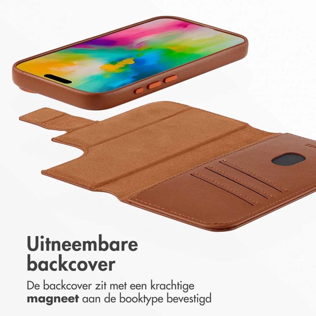 Accezz iPhone 16 Leather Bookcase Hoesje 3 Pasjes - Bruin - afbeelding 4 van 6