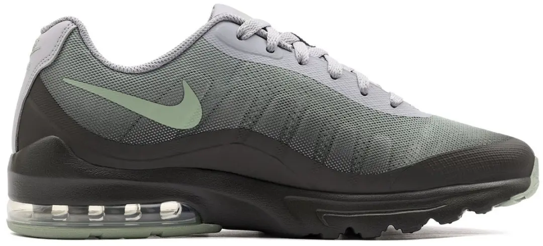 Nike Air Max Invigor Sneakers