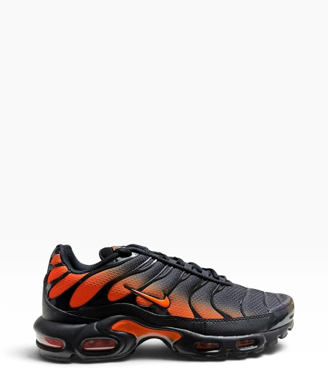 NIKE AIR MAX PLUS