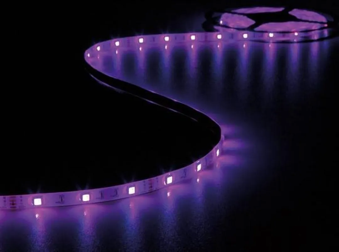 Perel RGB LEDstrip 5m - 150x5050 LED - Controller & IR