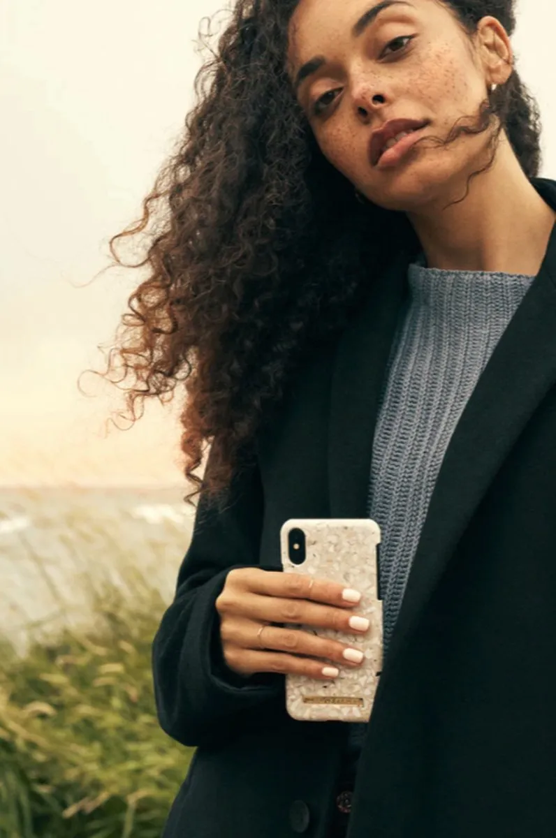 iDeal of Sweden Fashion Case iPhone 11 Pro Max/XS Max - IDFCAW19-I1965-148 - Terazzo Grijs - afbeelding 5 van 6