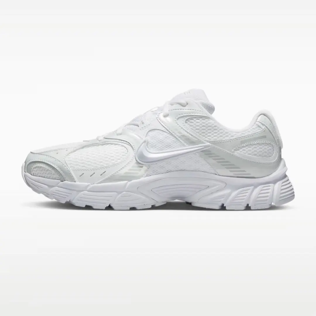 Nike V5 RNR Sneakers