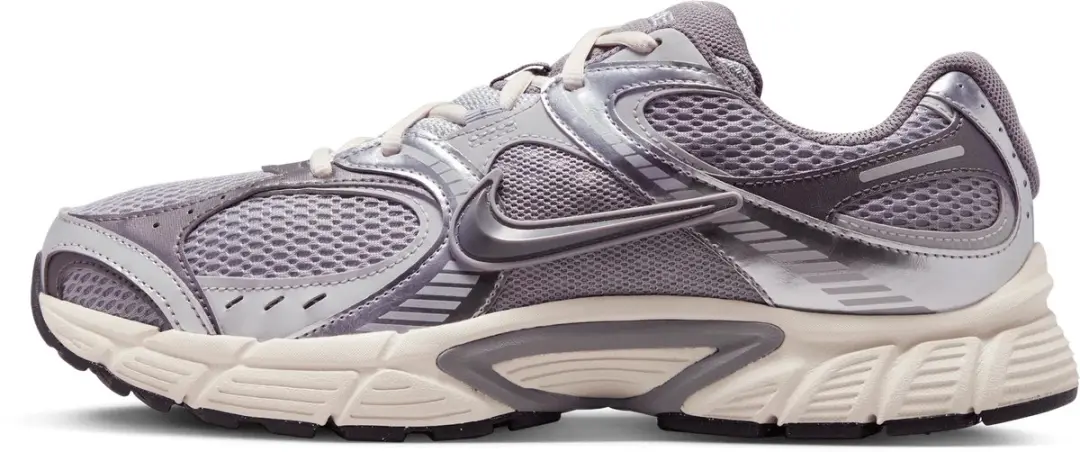 Nike V5 RNR Sneakers - Grijs - Maat 45.5 - afbeelding 3 van 6