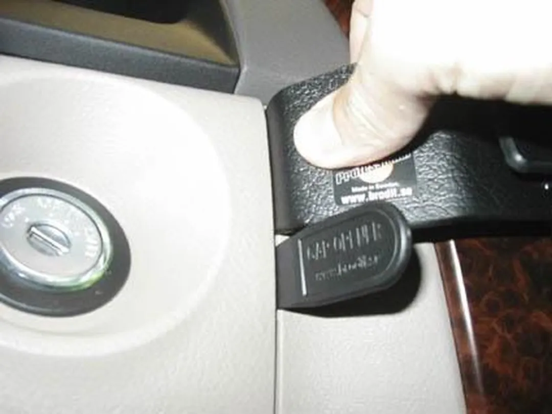 Brodit ProClip 853174 Telefoonhouder - Kia Sorento 2002-2007 - Zwart