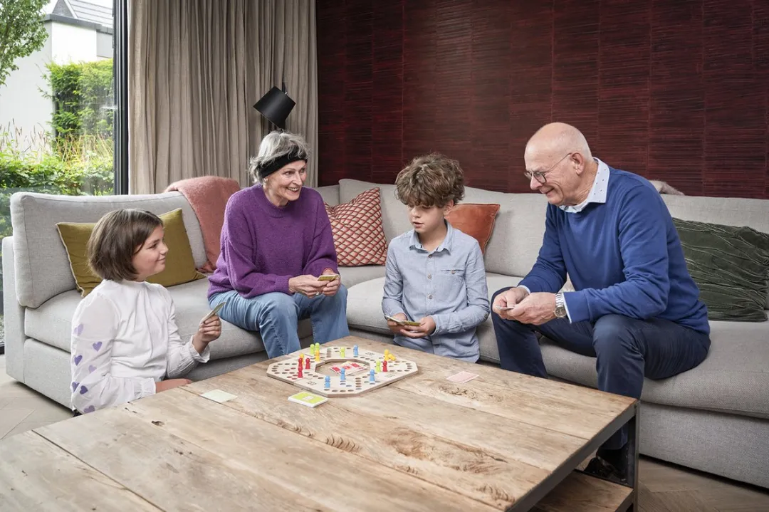 ThysToys Keezen Connect Deluxe Bordspel - 3-4 Spelers - afbeelding 6 van 6