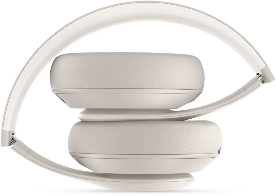 Beats Studio Pro MQTR3ZM/A Draadloze Koptelefoon - Zandsteen
