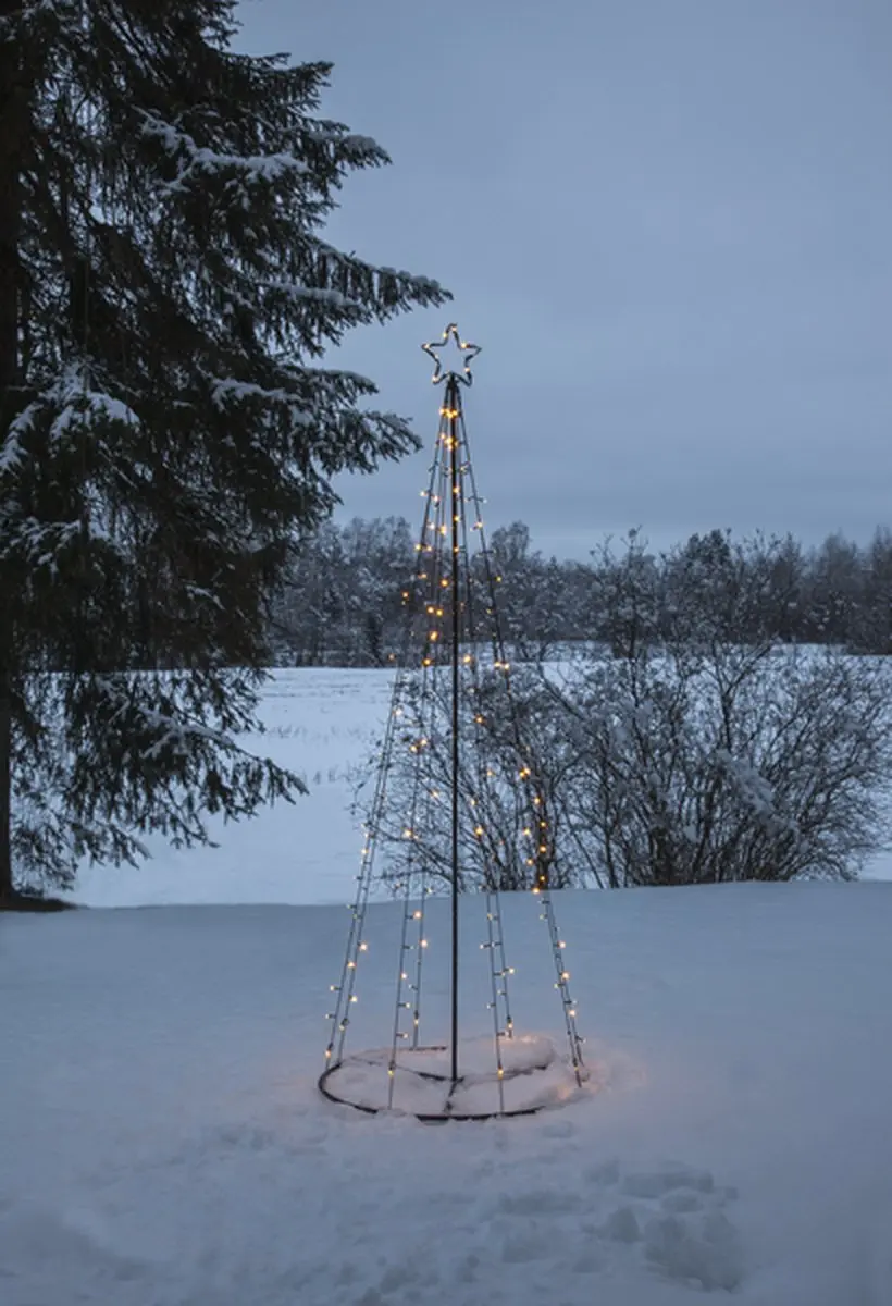 Trendy verlichte buiten kerstboom