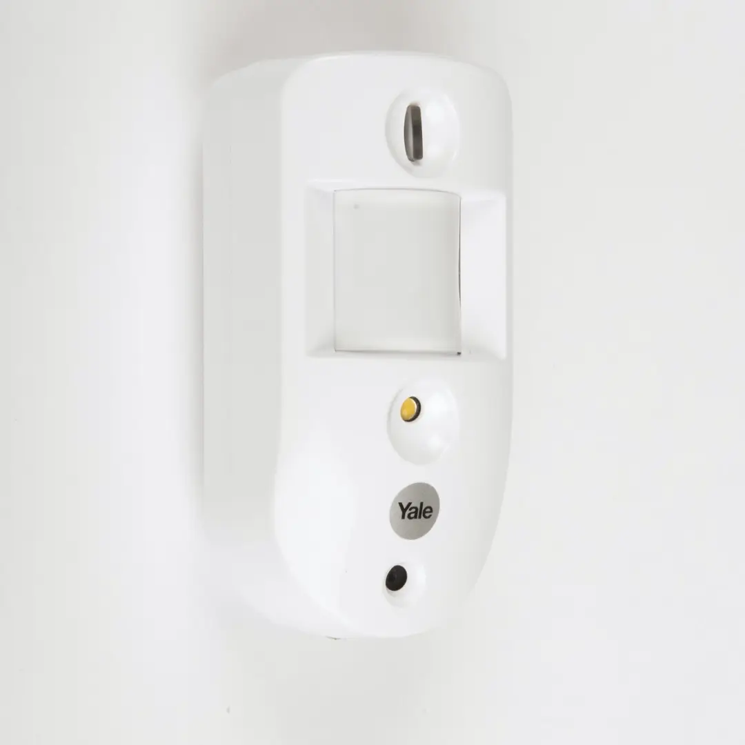Yale SR-PC camera