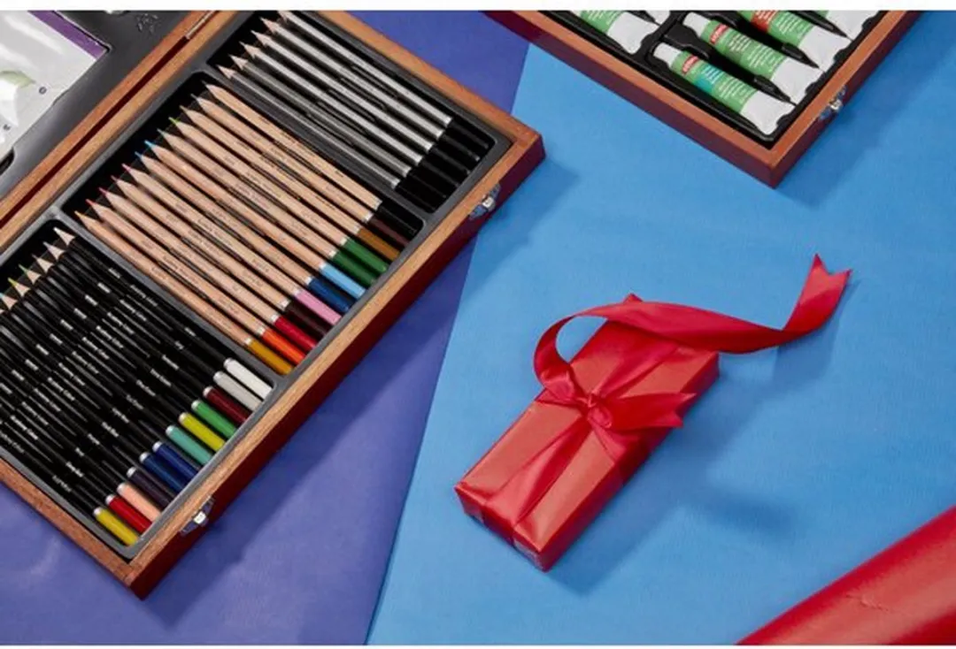 Derwent Academy Houten Set - 30 Potloden + 5 Accessoires