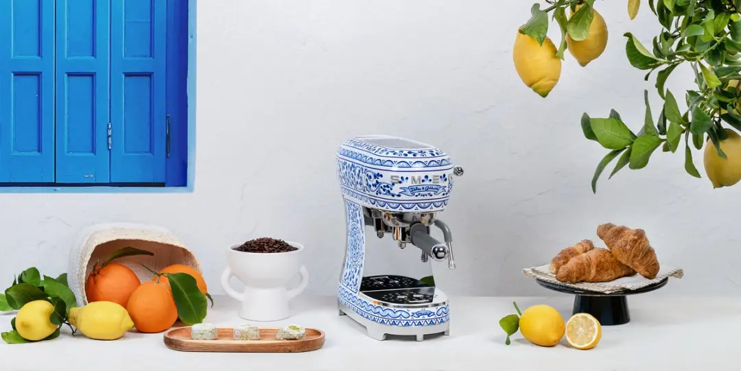 Smeg Dolce & Gabbana ECF02DGBEU Espressomachine - Blauw - afbeelding 4 van 6