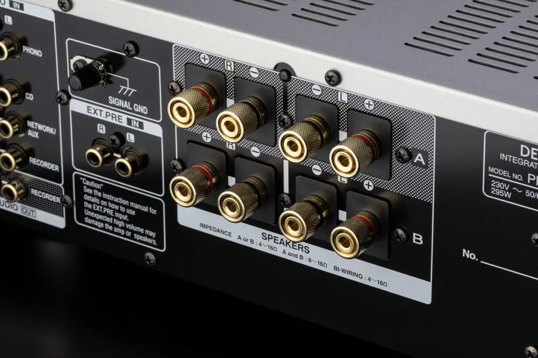 Denon PMA-1700NE Stereoversterker - Zilver - afbeelding 2 van 6