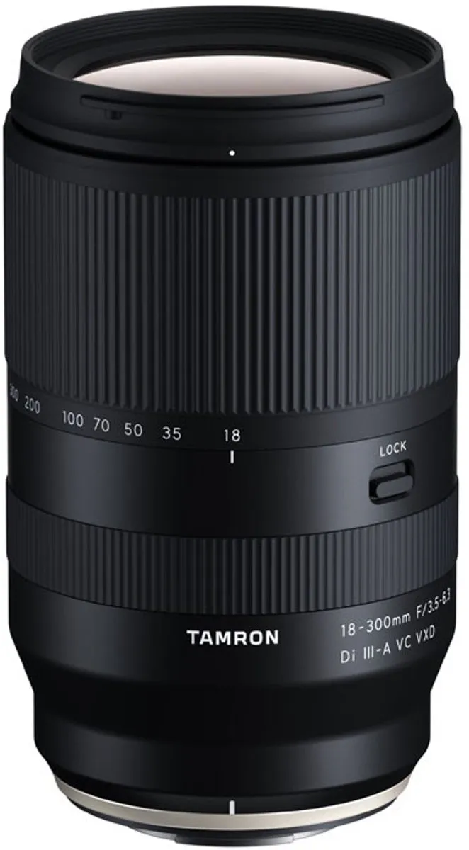 Tamron 18-300mm f/3.5-6.3 Di III-A VC VXD RF Objectief