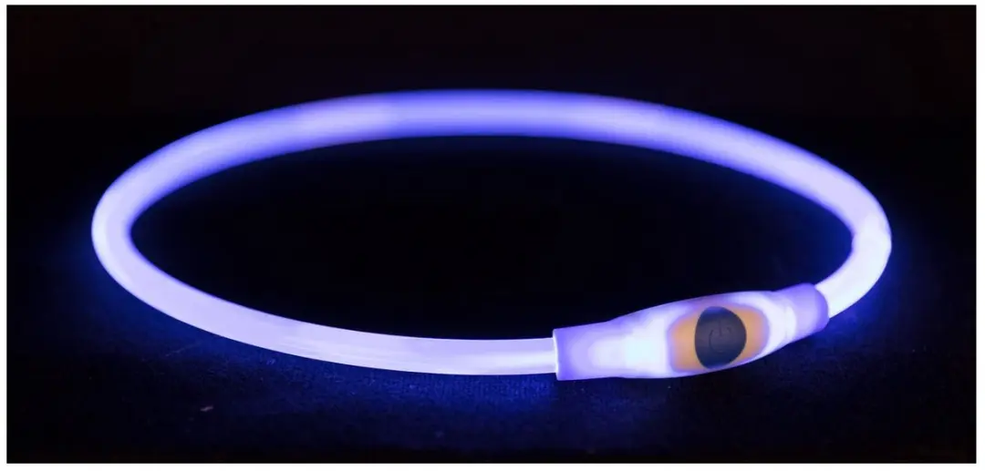 Trixie Flash Lichthalsband USB Oplaadbaar 65cm - Blauw - afbeelding 5 van 6