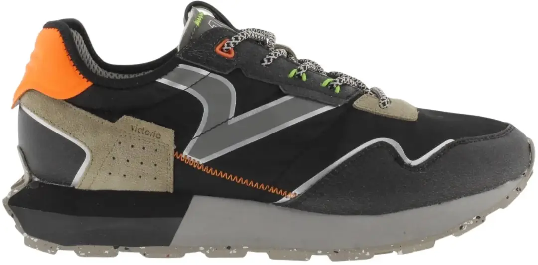 Trainers Victoria Wing