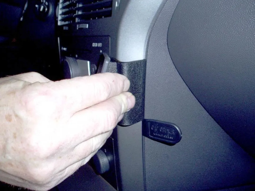 Brodit ProClip Opel Astra 04-09 Telefoonhouder - Zwart - 853441