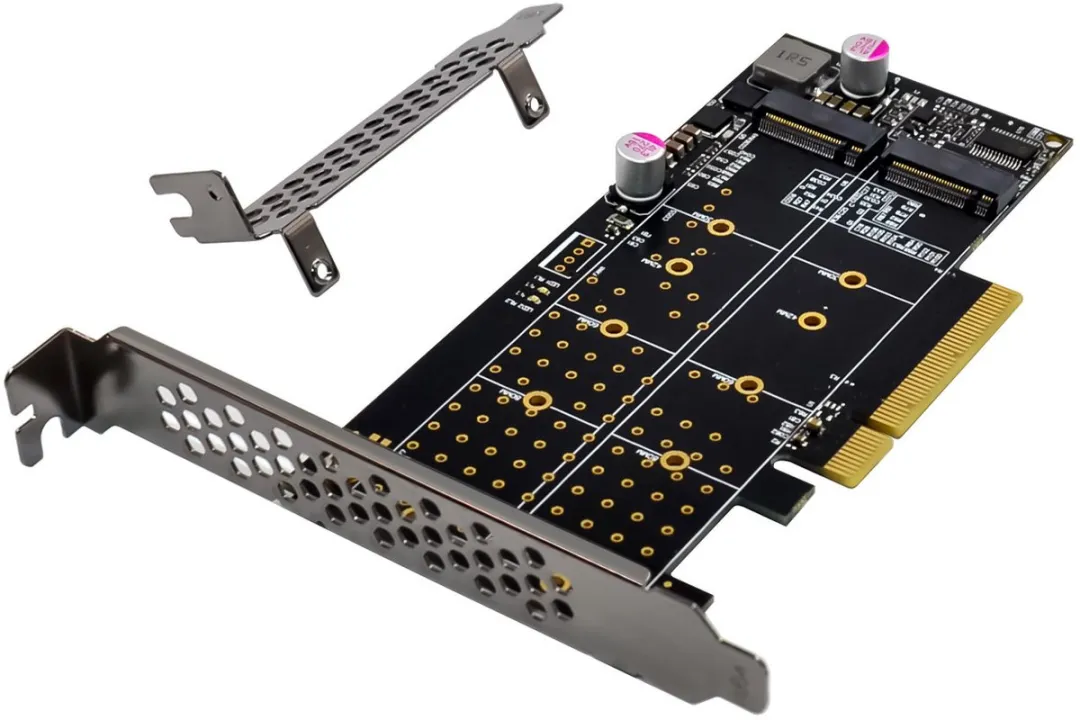 InLine PCIe x8 Kaart naar 2x M.2 NVMe