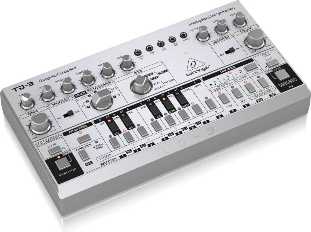 Behringer TD-3 Synthesizer