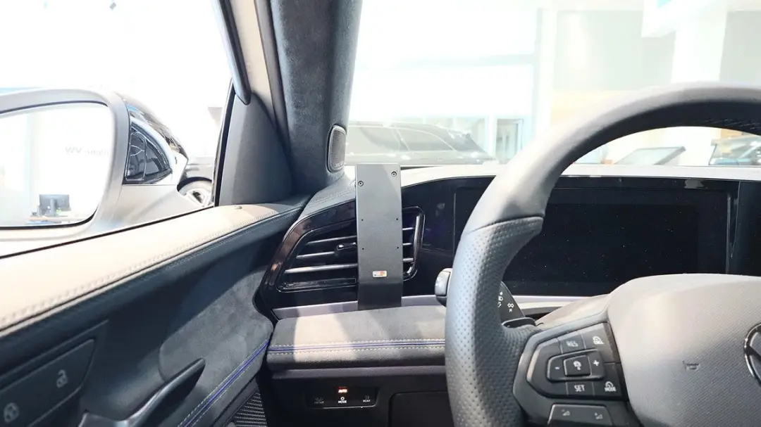 Brodit Proclip Volkswagen Passat 24-big Left mount