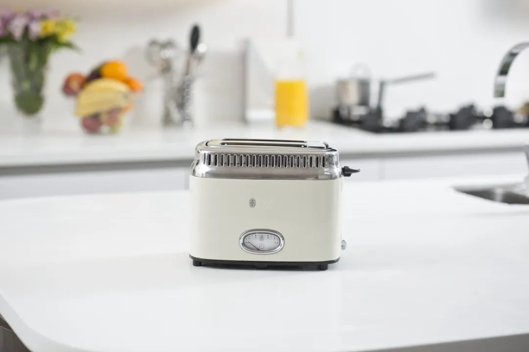 Russell Hobbs 21682-56 Retro Vintage Broodrooster 2 Stuks - 1300W - Crème - afbeelding 6 van 6
