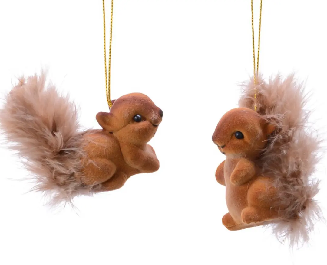 Bruine eekhoorn type 2 kerstversiering hangdecoratie 6 cm