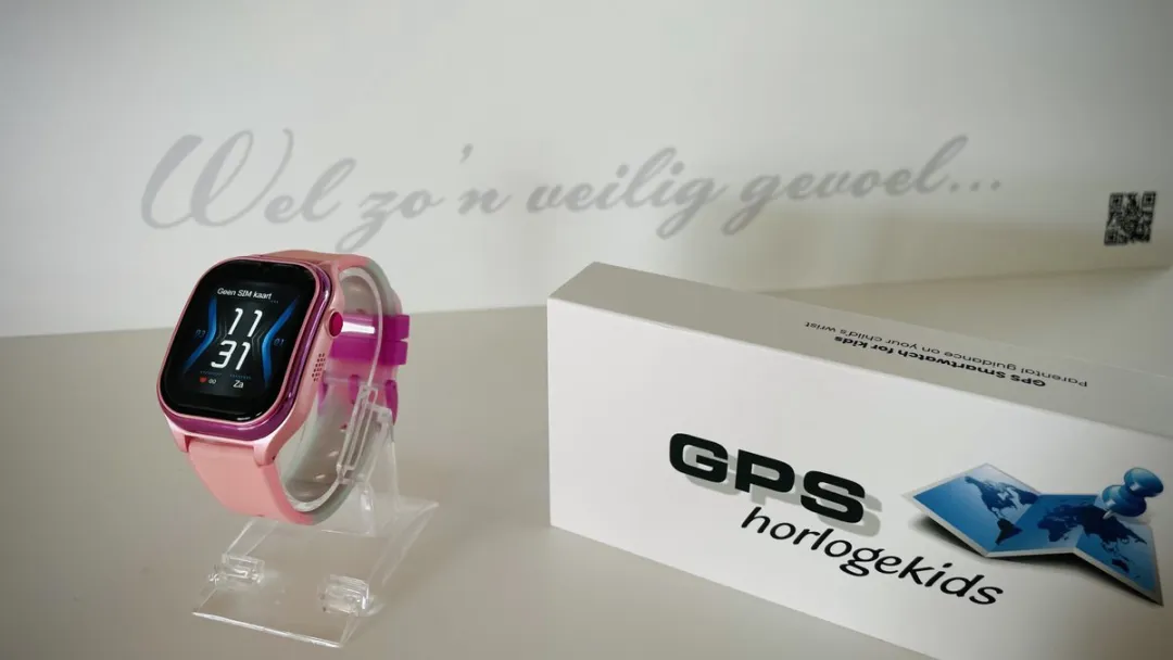GPSHorlogeKids Curve Roze Smartwatch - 4G Videobellen - 600mAh