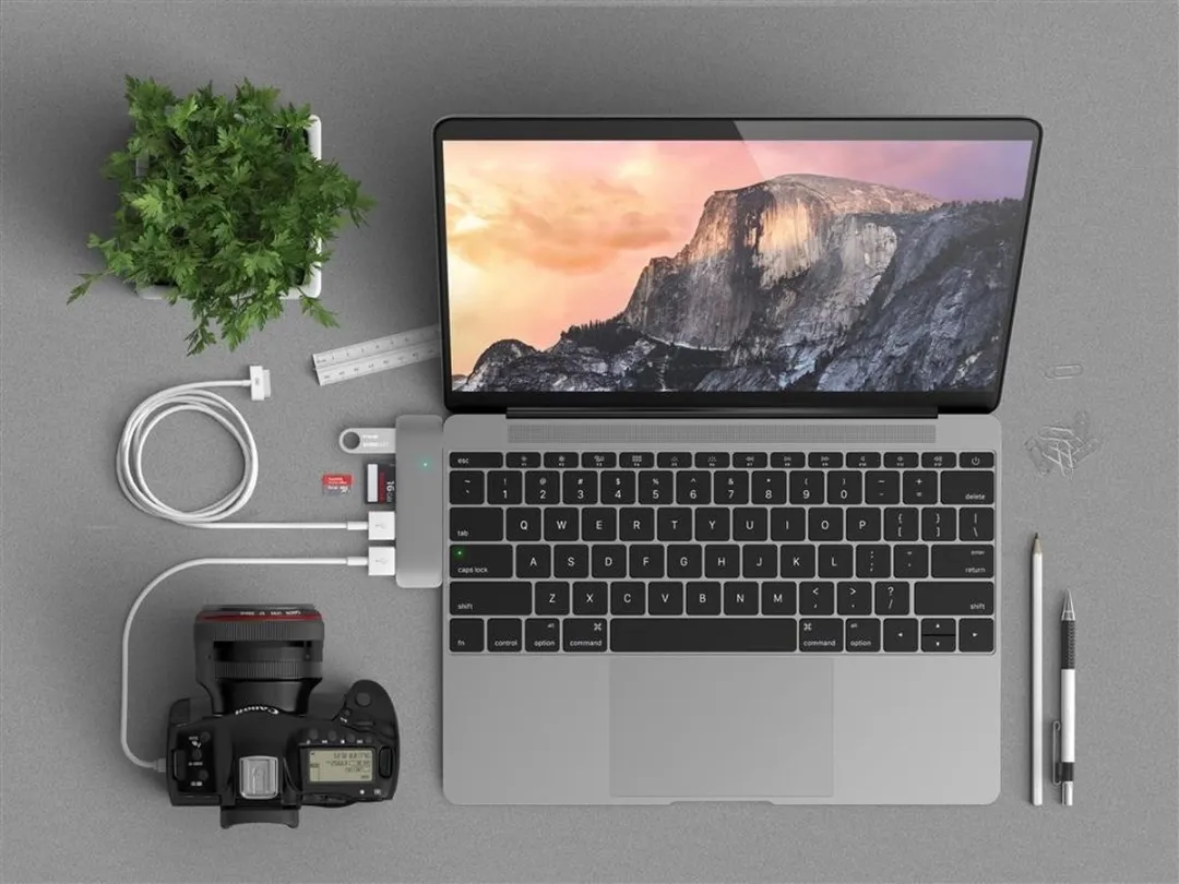 Satechi SAT05405 Type-C USB Hub - 3x USB 3.0 - Space Grey