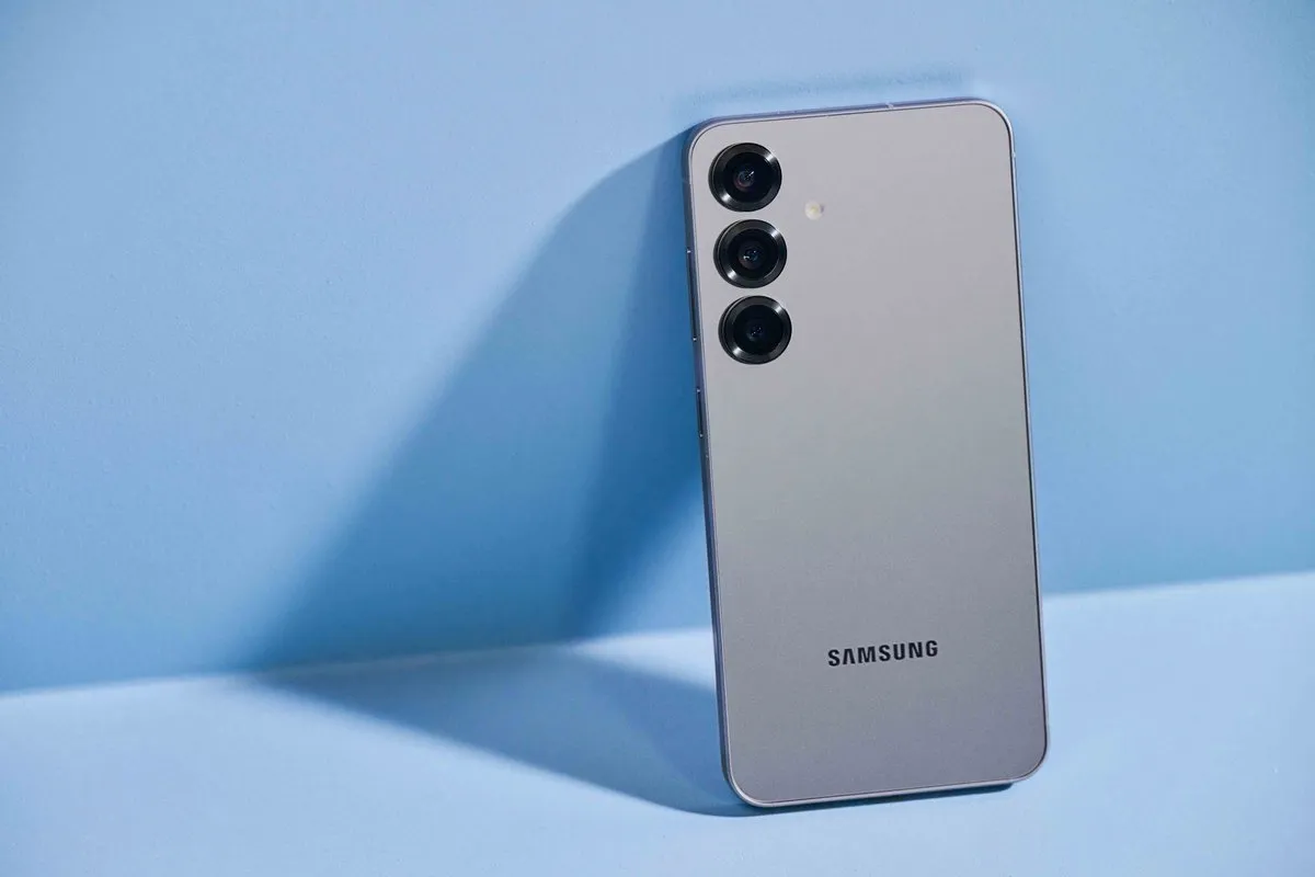 Samsung Galaxy S25 Plus SM-S936BZSDEUB - 256GB - Silver Shadow