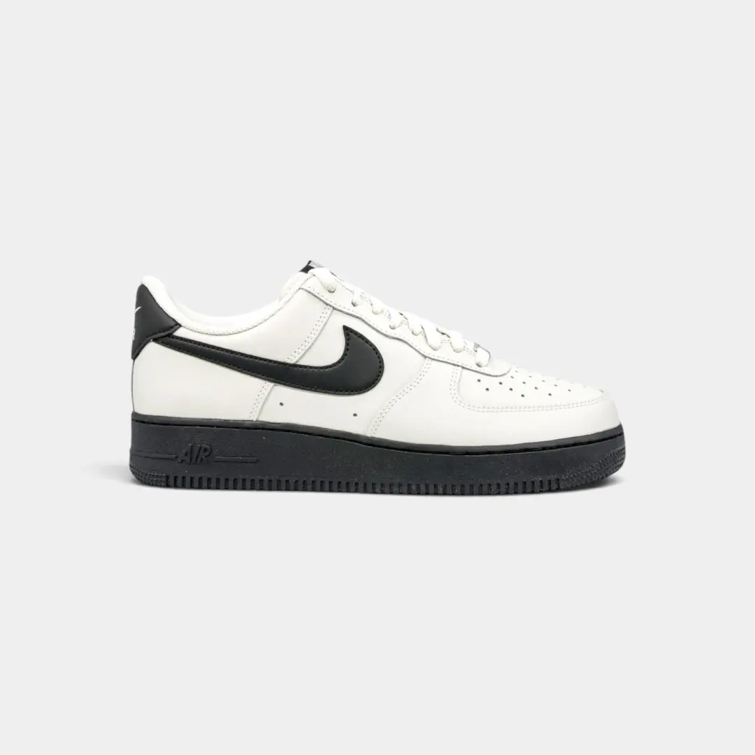 Nike Air Force 1 '07 Light Bone Black