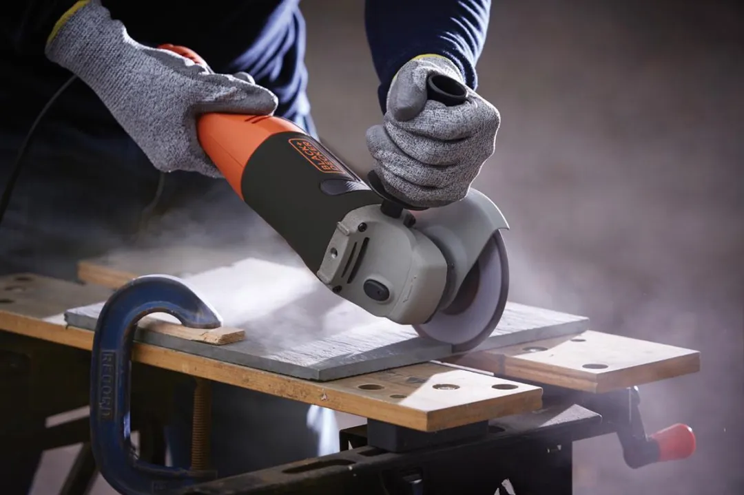 BLACK+DECKER KG1202-QS Haakse Slijper 1200W - 125mm